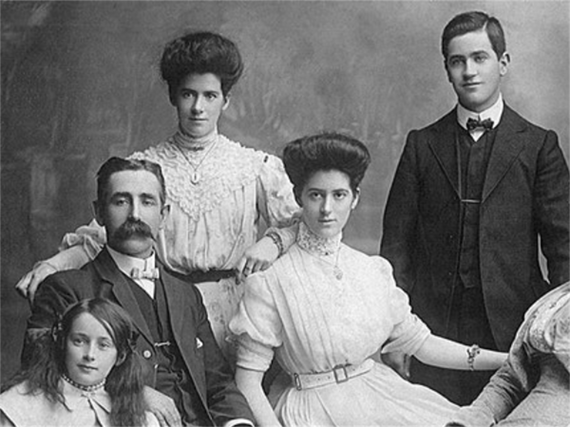 Family History - OC Wide (600 x 450 px).png